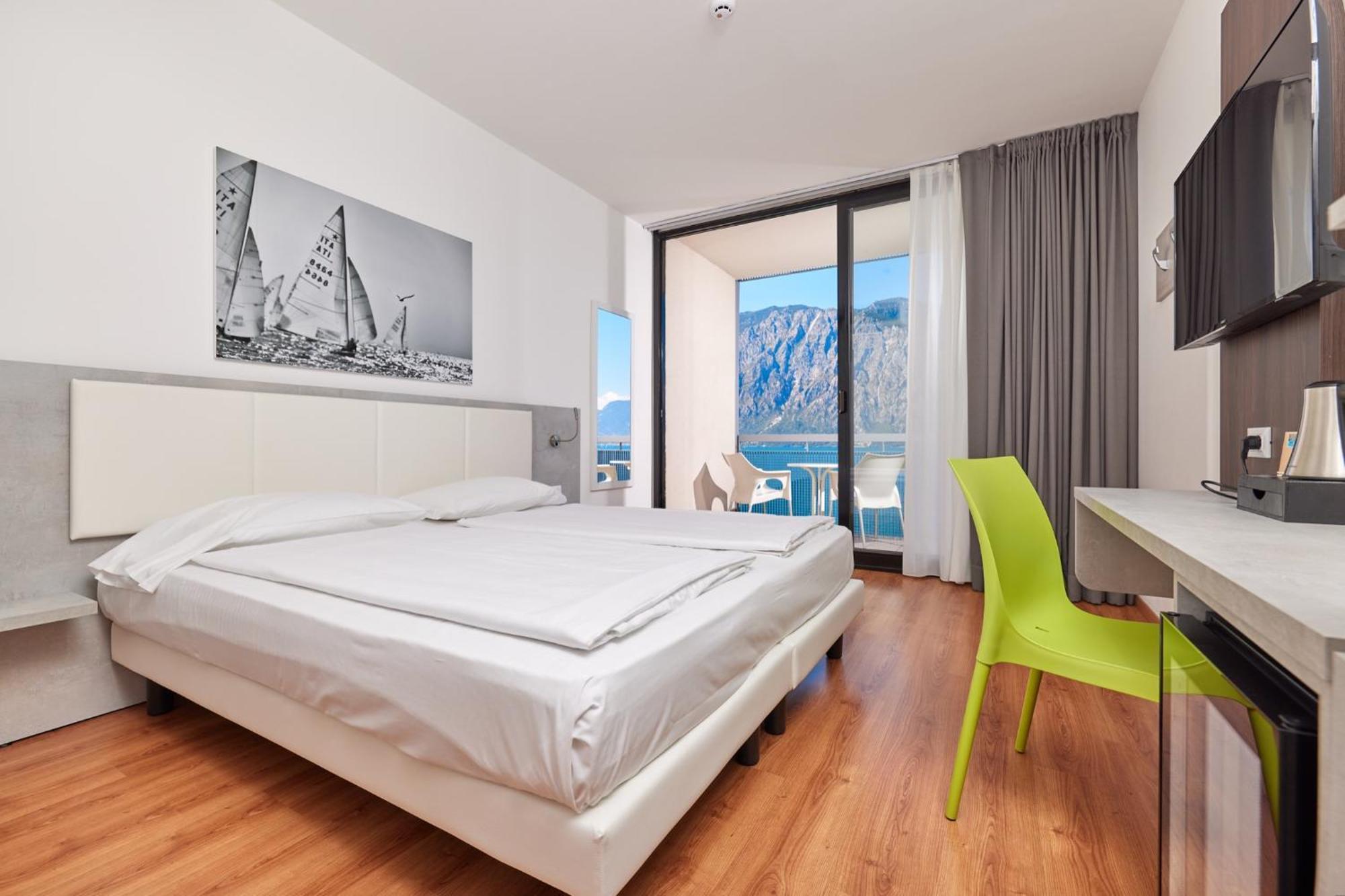 Wind Hotel Malcesine Eksteriør bilde